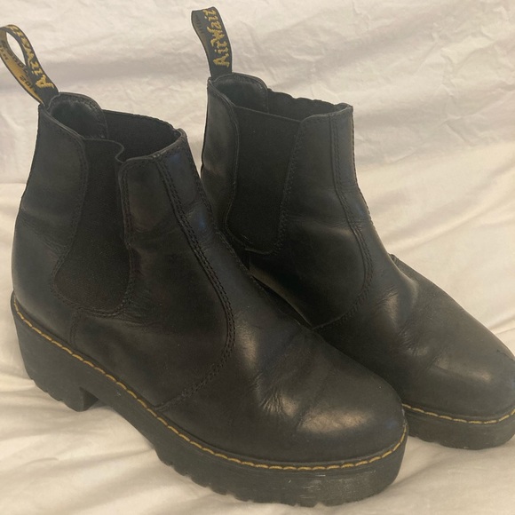 Doc. Martens Rometty women’s size 9 Dr. Martens - Picture 2 of 5